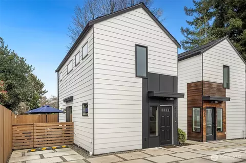 820 S B S Rose St, Seattle, WA 98108