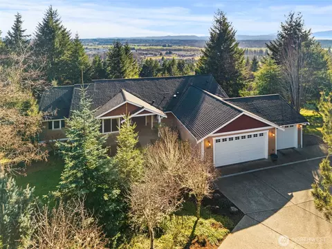 117 Briarwood Ct, Chehalis, WA 98532