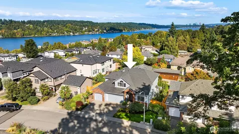 1320 N 38 St, Renton, WA 98056