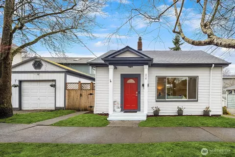 516 W Howe St, Seattle, WA 98119