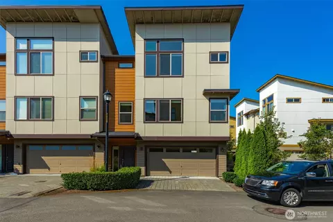 315 Chelan Ave NE, Renton, WA 98059