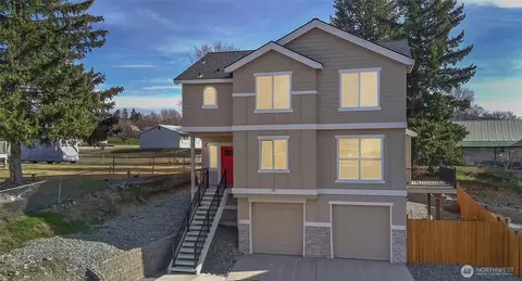 600 Ross Canyon Rd, Omak, WA 98841