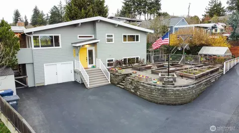 2004 SW 117th Pl, Burien, WA 98146