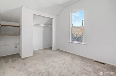 Bedroom - 1328 Chestnut St, Everett, WA 98201 photo 3 of 5