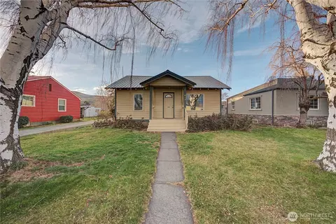 417 C St SW, Ephrata, WA 98823