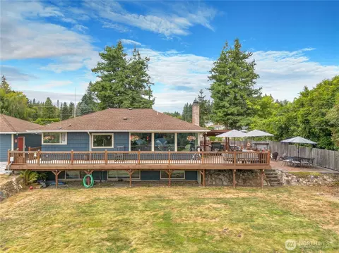 8603 Woodland Ave E, Puyallup, WA 98371