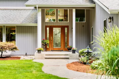 407 Point Fosdick Dr NW, Gig Harbor, WA 98335