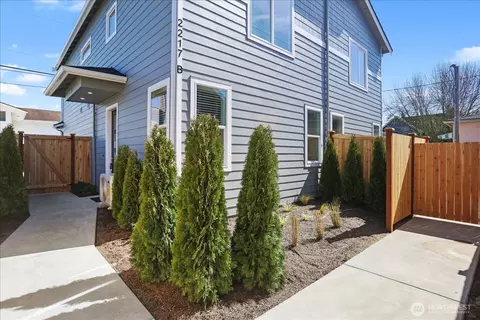 2217 Hoyt Ave #C, Everett, WA 98201