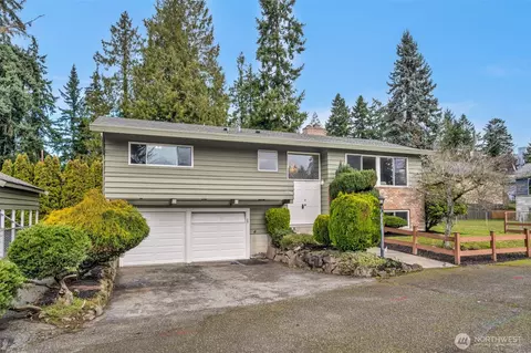 17546 Fremont Ave N, Shoreline, WA 98133