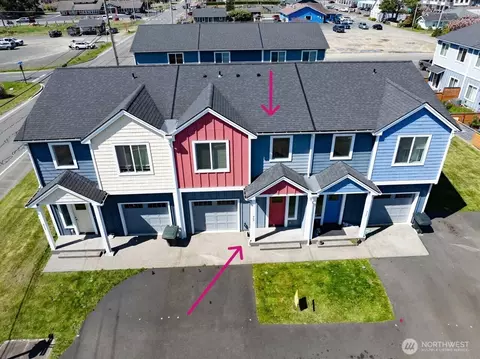 909 Washington Ave S, Long Beach, WA 98631