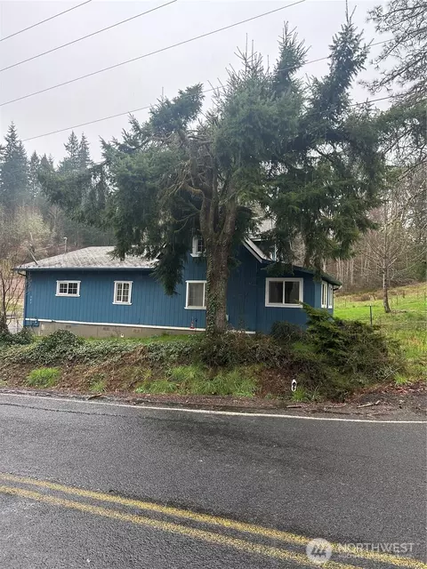Exterior - 101 Walter Rd, Winlock, WA 98596 photo 2 of 5