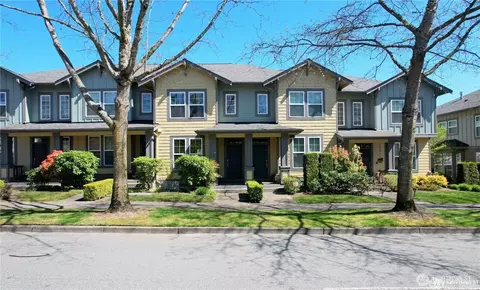 7732 Fairway Ave SE #203, Snoqualmie, WA 98065
