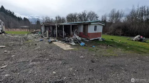1493 Ferrier Rd, Winlock, WA 98596 photo 2
