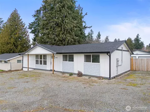 1615 S 84th St, Tacoma, WA 98444