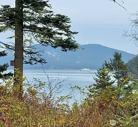 0 Davis Beach Rd, Decatur Island, WA 98221