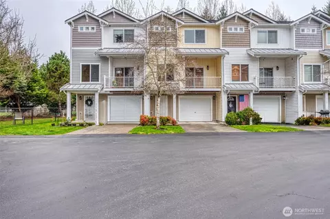 5325 Military Rd E #B, Tacoma, WA 98446