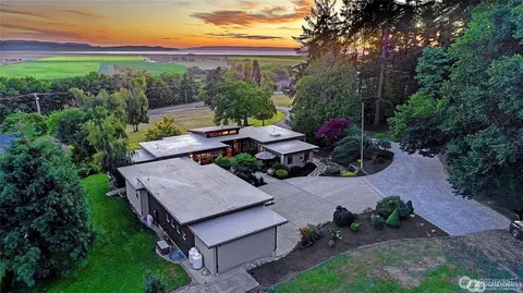 28407 Pioneer Hwy, Stanwood, WA 98292
