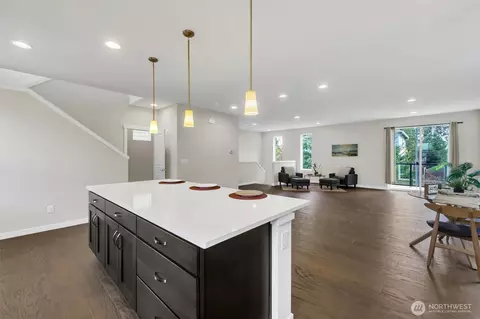 14610 36th Ave NE, Lake Forest Park, WA 98155
