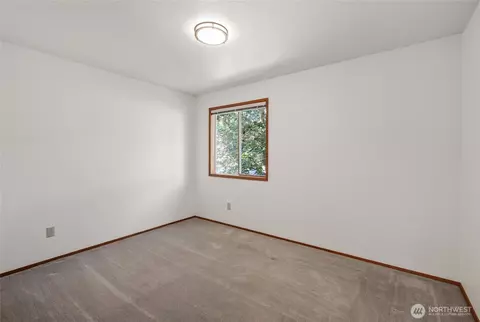 Bedroom - 18910 Bothell Everett Hwy #H2, Bothell, WA 98012 photo 6 of 6
