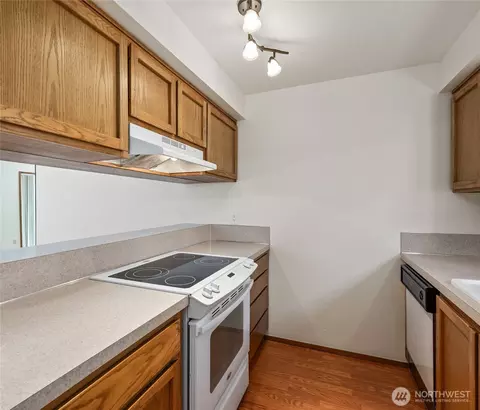 Kitchen - 18910 Bothell Everett Hwy #H2, Bothell, WA 98012 photo 1 of 3
