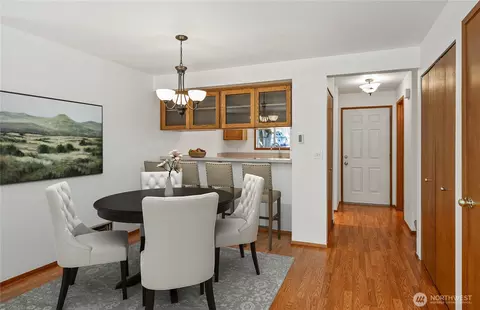 Dining - 18910 Bothell Everett Hwy #H2, Bothell, WA 98012 photo 1 of 1