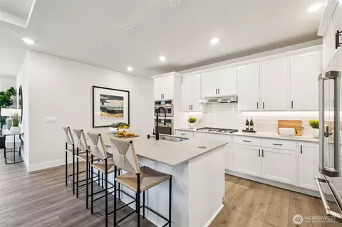 Kitchen - 615 Thompson Dr, Enumclaw, WA 98022 photo 1 of 3