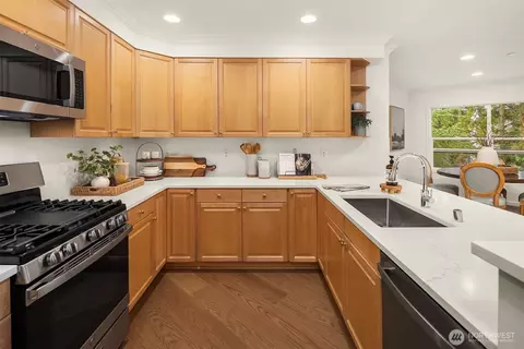 836 2nd Ave #303, Kirkland, WA 98033