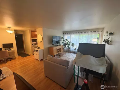 6519 4th Ave NE, Seattle, WA 98115 photo 25