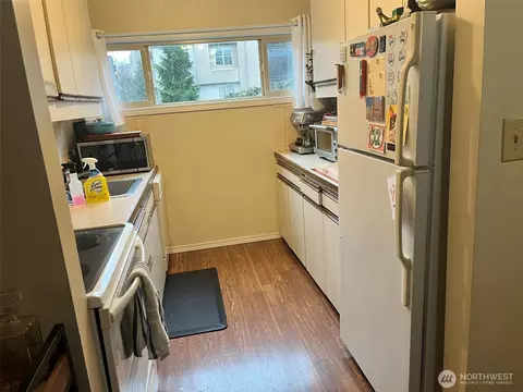 6519 4th Ave NE, Seattle, WA 98115 photo 5