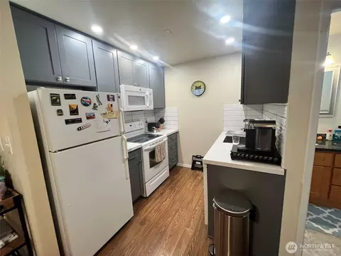 6519 4th Ave NE, Seattle, WA 98115 photo 10