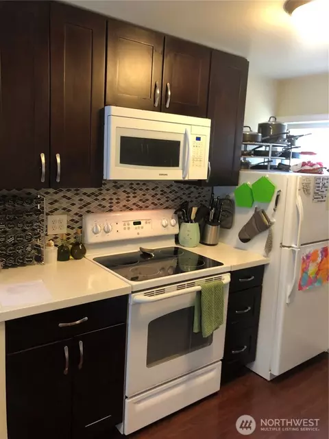 6519 4th Ave NE, Seattle, WA 98115 photo 32
