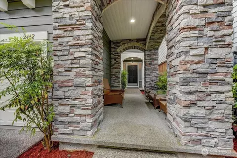 2462 172 Ave NE, Redmond, WA 98052
