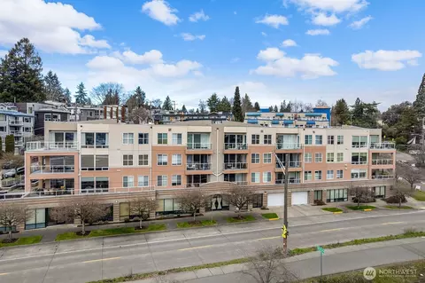 3900 2nd Ave NE #207, Seattle, WA 98105