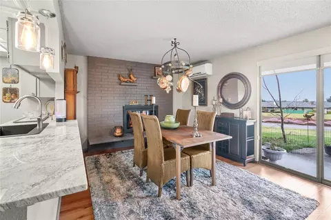 Dining - 1301 S Third Ave #15D, Sequim, WA 98382 photo 1 of 2