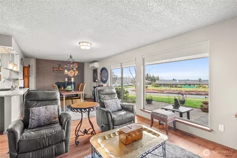 Living - 1301 S Third Ave #15D, Sequim, WA 98382 photo 2 of 4