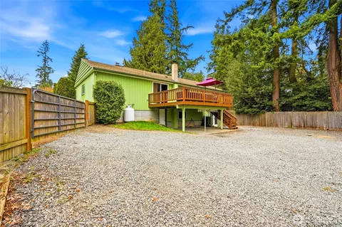 Exterior - 7203 Olympic Dr, Everett, WA 98203 photo 7 of 7