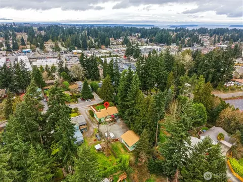 View/Area - 7203 Olympic Dr, Everett, WA 98203 photo 4 of 4