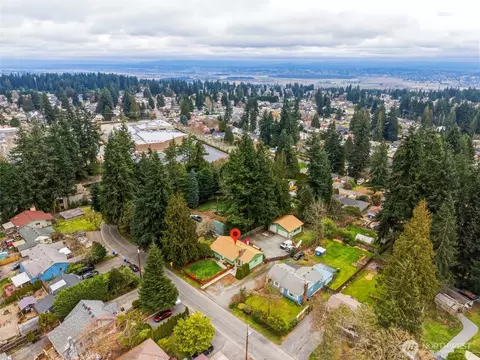 View/Area - 7203 Olympic Dr, Everett, WA 98203 photo 3 of 4