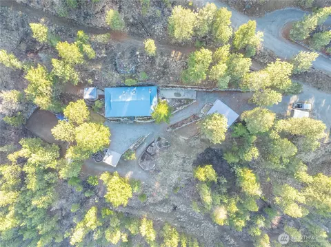 View/Area - 985 Guffy Rd, Chelan, WA 98816 photo 5 of 6
