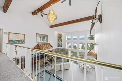 Entry Way - 985 Guffy Rd, Chelan, WA 98816 photo 1 of 2