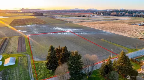 13614 Avon Allen Rd, Mount Vernon, WA 98273