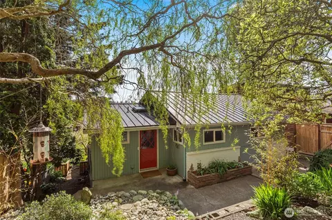 13427 N Green St, Anacortes, WA 98221
