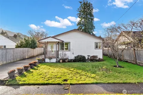 266 Third St, Morton, WA 98356