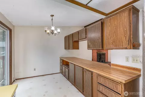 Kitchen - 2330 171st Pl SE, Bothell, WA 98012 photo 3 of 5