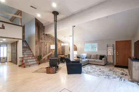 Living - 1515 Olson Rd, Sequim, WA 98382 photo 1 of 3