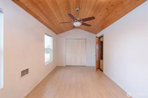 Bedroom - 1515 Olson Rd, Sequim, WA 98382 photo 2 of 2