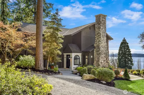 15451 Harvey Rd NE, Bainbridge Island, WA 98110