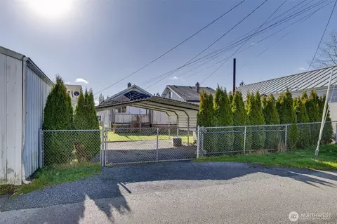 Exterior - 3015 Victor Pl, Everett, WA 98201 photo 9 of 9