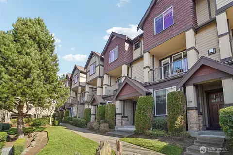 19439 1st Ave S #E3, Normandy Park, WA 98148