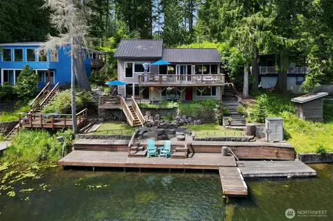 292 NE Lake Dr, Tahuya, WA 98588